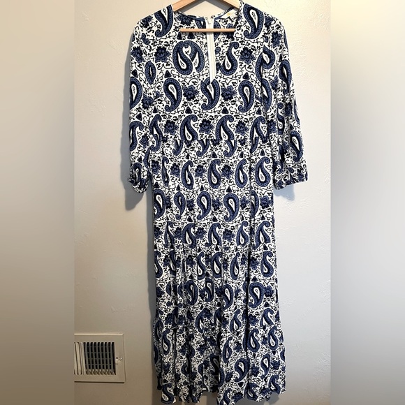 Boden Blue & White Blouson Sleeve Paisley Patterned Midi Dress Zip Back Size 10P - Picture 3 of 17